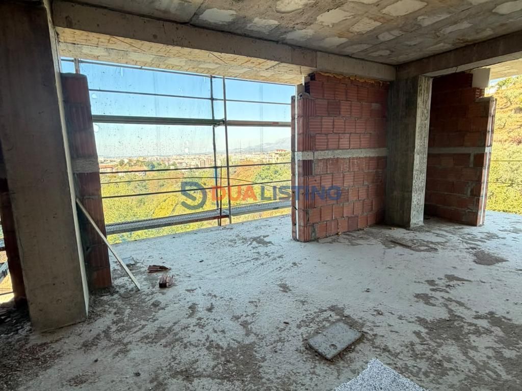 Shitet apartament 2+1+2 ne Kodren e Diellit 2!