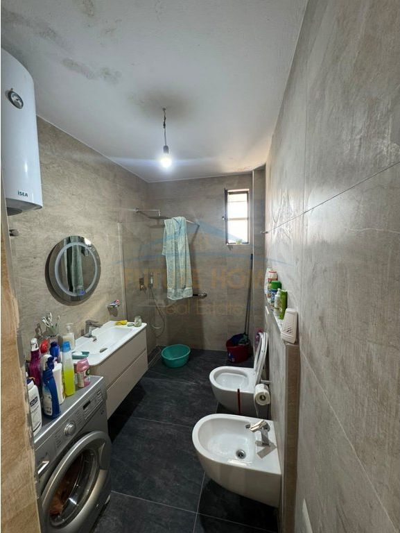 Shitet, Apartament 2+1 tek Ish-Fusha e Aviacionit 160 Milion Lek