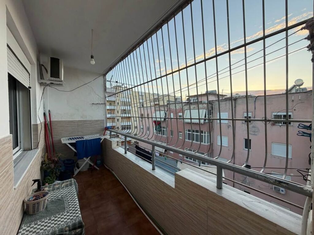 FOR SALE OPPORTUNITY APARTMENT 2+1 IN VLORE