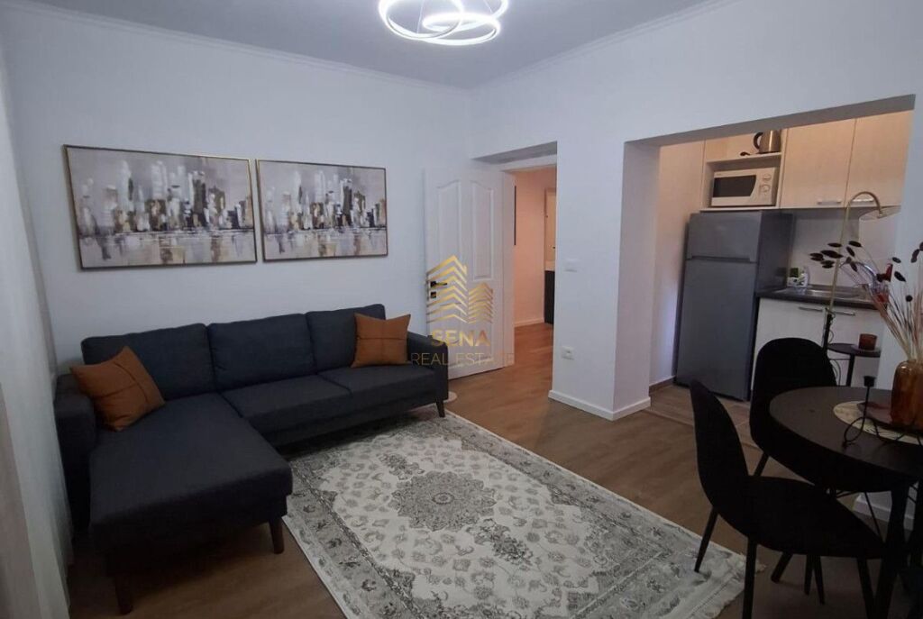 Qira, Apartament 1+1, Ish Restorant Durresi,  55.000 Leke/muaj