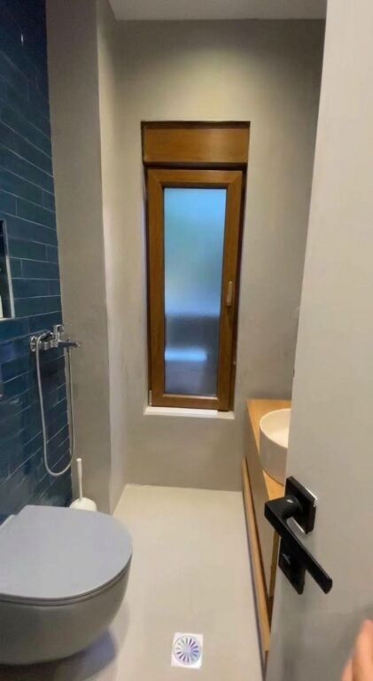 Super Vilë me Qira te Kolombo, TEG – 3 Kate, Xhakuzi, Oborr dhe Parkim Privat