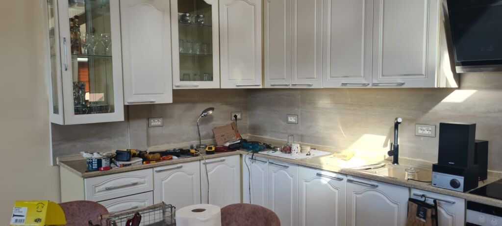 Rent | Apartament 3 + 1 + 2 | Rethi Shkozë | 1000 €/month