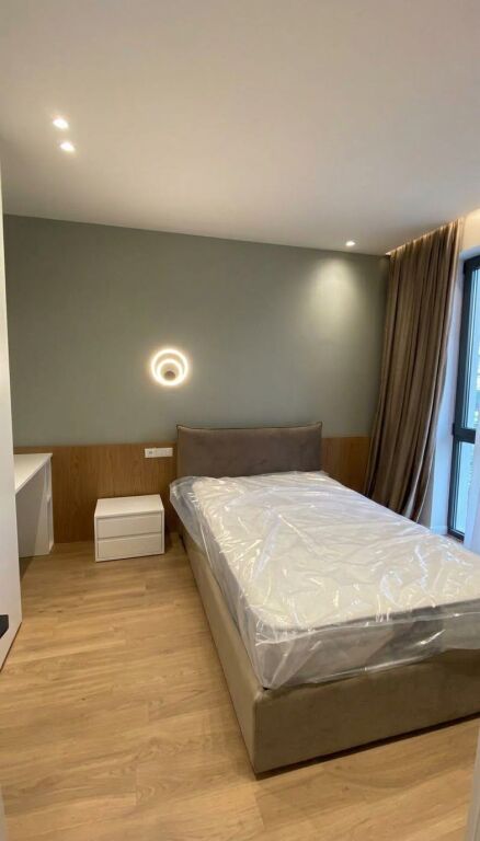 Super Vilë me Qira te Kolombo, TEG – 3 Kate, Xhakuzi, Oborr dhe Parkim Privat