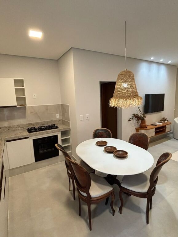 Vasil Shanto, jeept apartament 1+1 me qera ,
