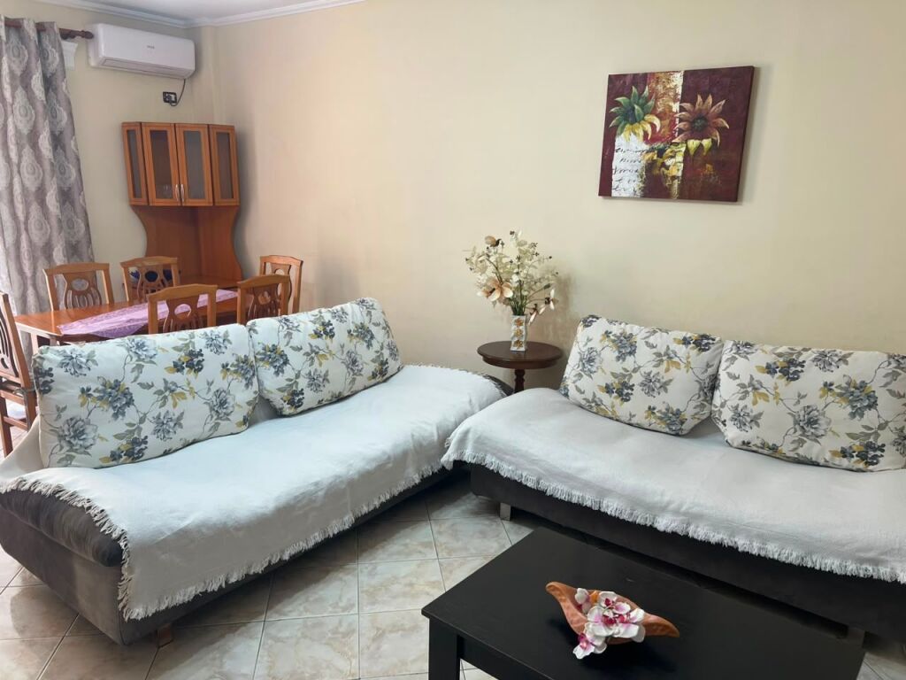 AFFITTASI 2+1 VICINO ALL'HOTEL VIVAS