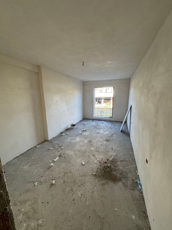 Paskuqan , Shitet 2+1 me 1000€/m2