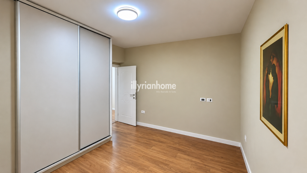 SHITET APARTAMENT 1+1 I RIKONSTRUKTUAR "PALLATI ME SHIGJETA"