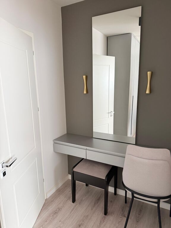Shitet apartament 2+1+2 tek Kopshti Zoologjik