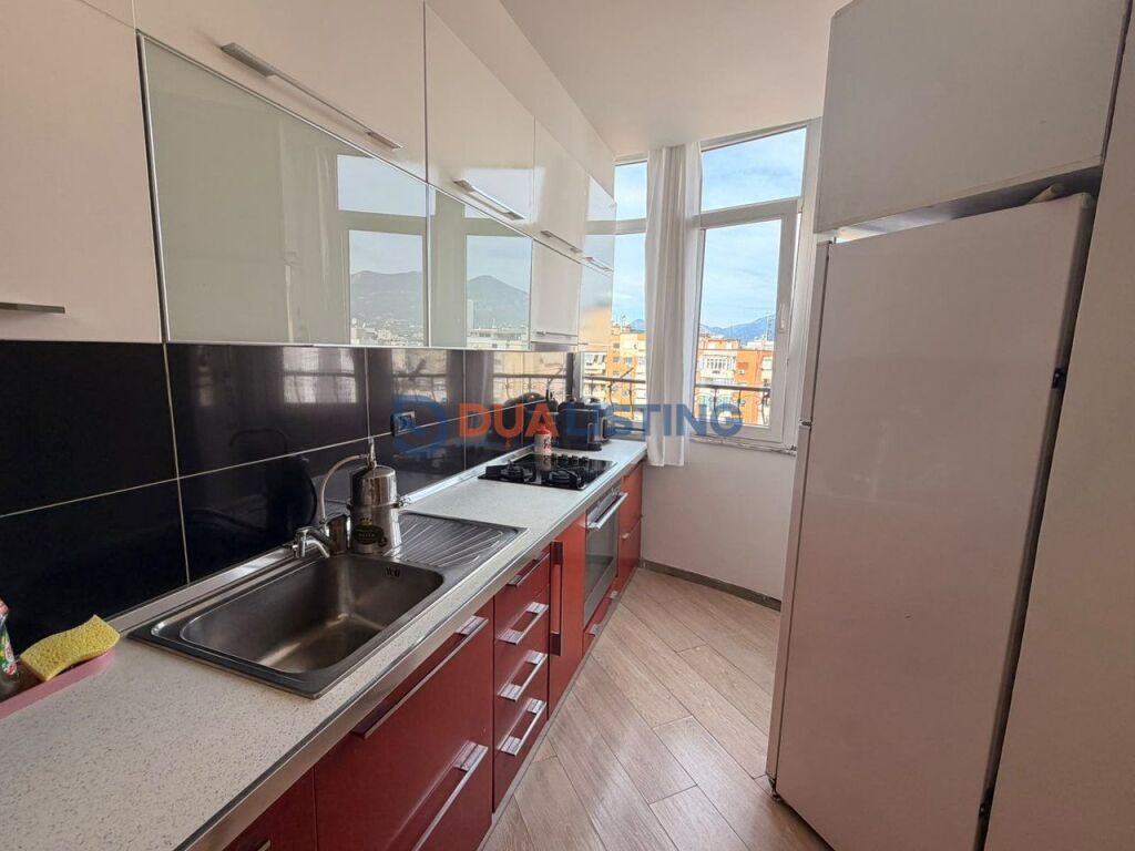 Apartament 2+1 ne shitje ne Komunen e Parisit!