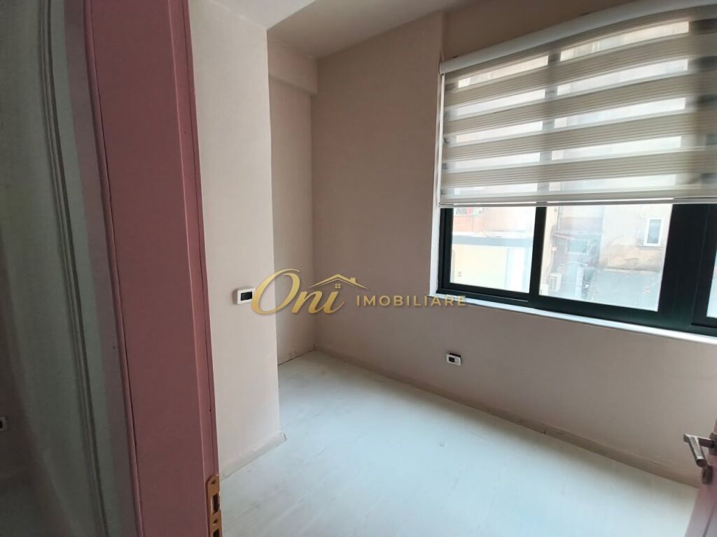 MYSLYM SHYRI AMBIENT BIZNESI PER QERA