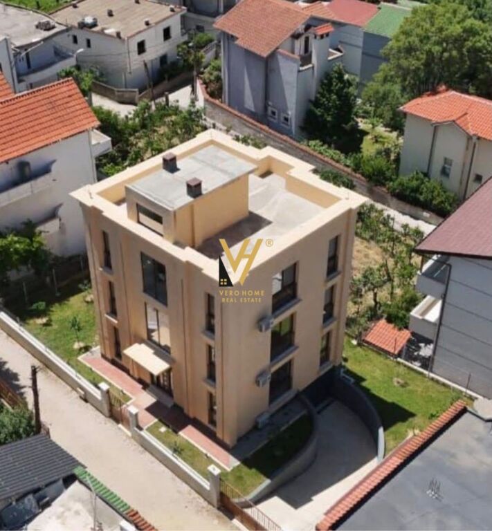 JEPET VILE 4-KATESHE ME QIRA TE RRUGA E ELBASANIT 300.000 LEKE