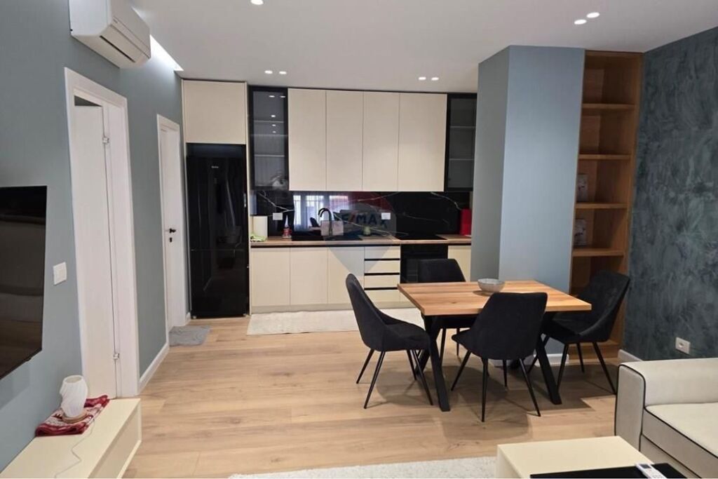Apartament - Për Qira - Rruga Qemal Stafa