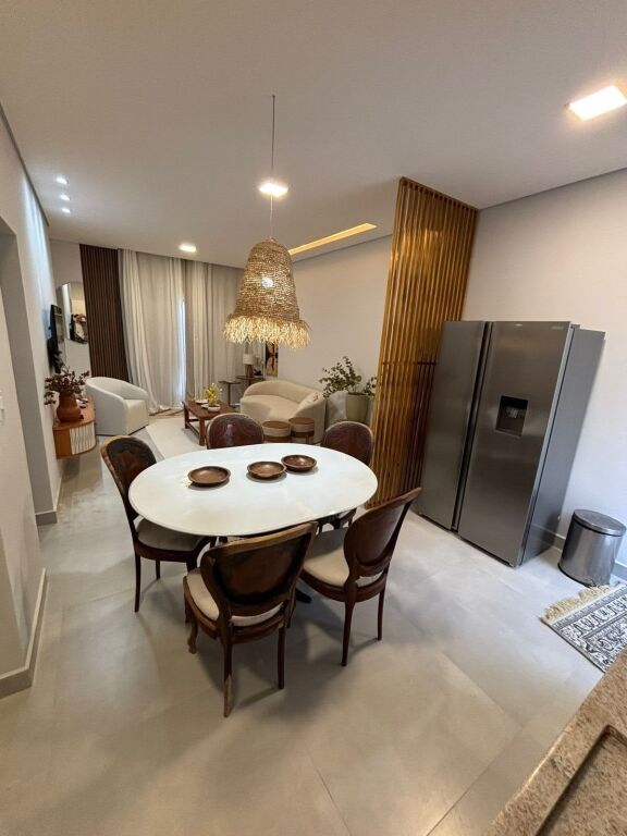 Vasil Shanto, jeept apartament 1+1 me qera ,