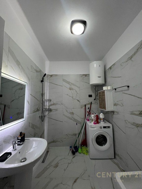 Appartamento 2+1+2 bagni+1 balcone in affitto a Paskuqan presso Hallaci