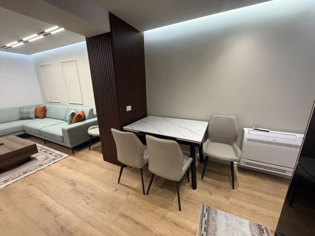 Appartamento 2+1+2, 90 m² – Via Elbasan