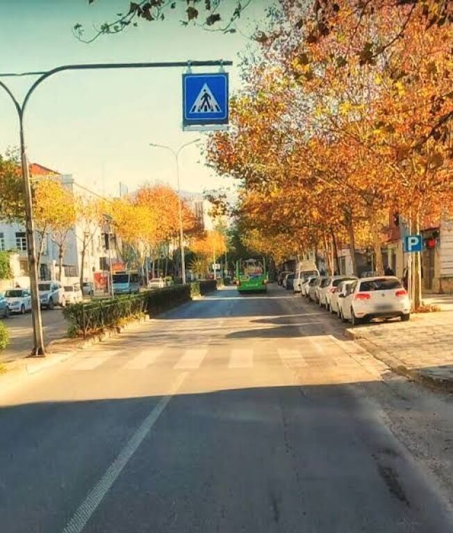 SHES, APARTAMENT 1+1, RRUGA ASIM VOKSHI, PRANE SPAKUT, TIRANE . Empire75407