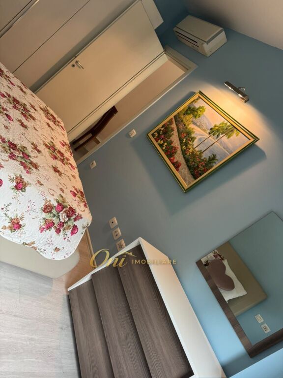 ZOGU I ZI APARTAMENT PER QERA 1+1