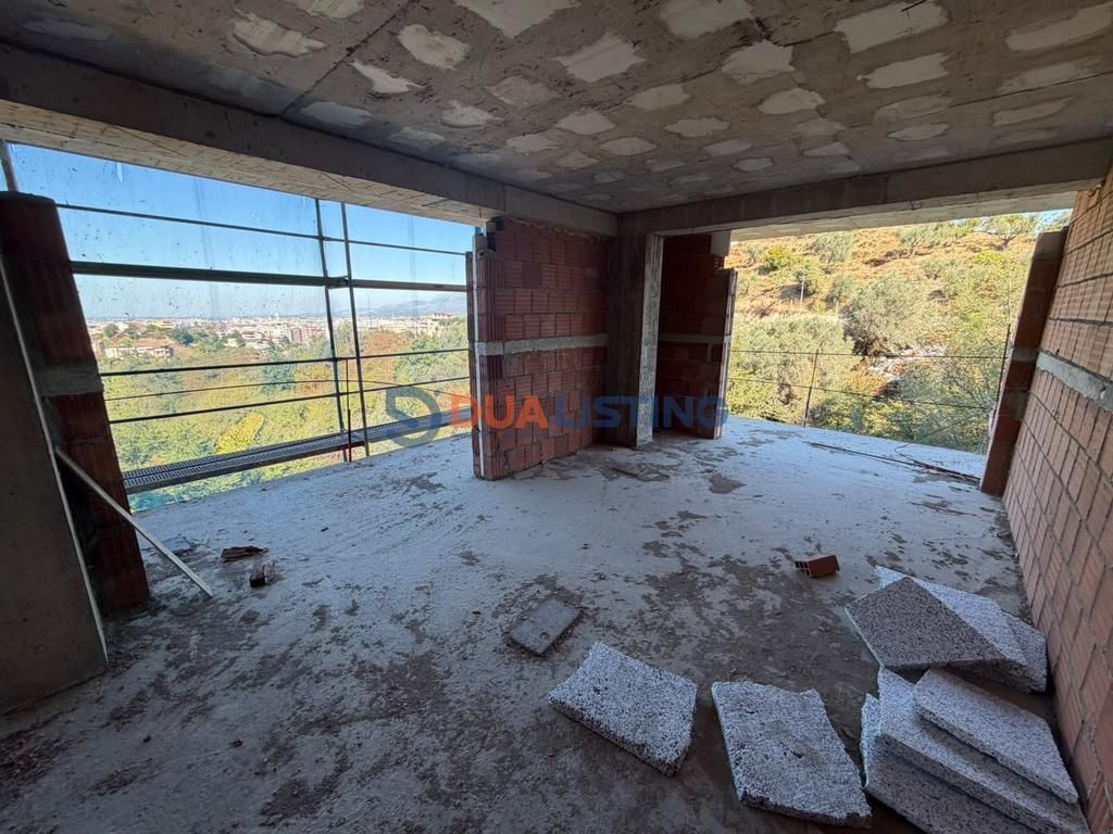 Shitet apartament 2+1+2 ne Kodren e Diellit 2!