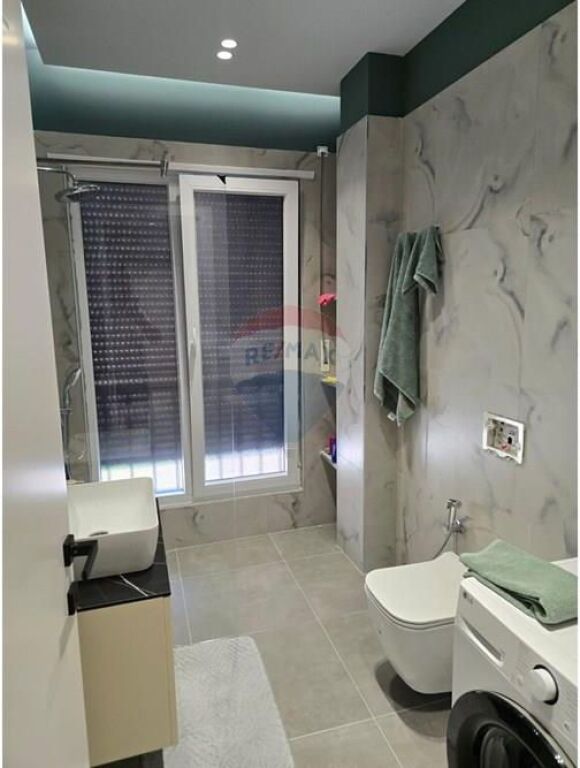 Apartament - Për Qira - Rruga Qemal Stafa