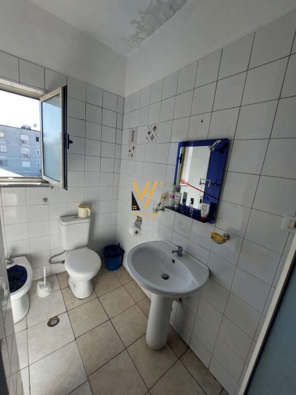 JEPET APARTAMENT 3+1+BLK ME QERA NE DON BOSKO 60.000 LEKE