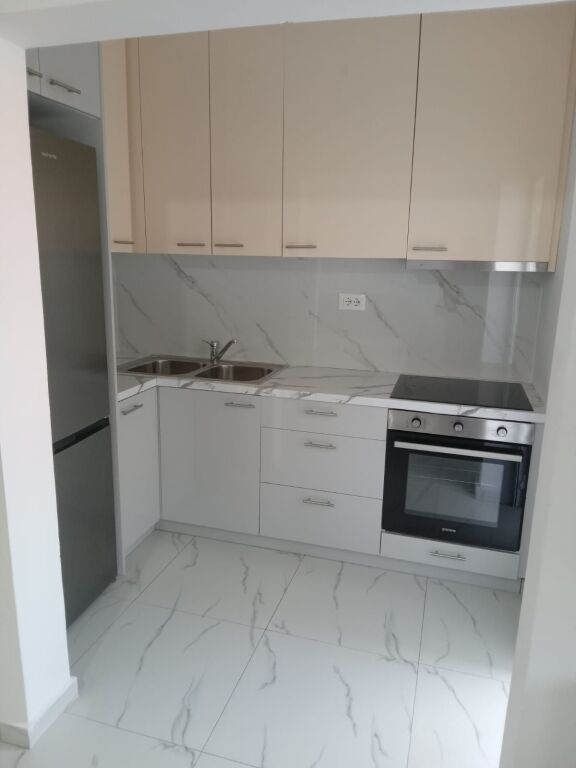 🏡 JEPET ME QIRA APARTAMENT 1+1 – VLORË