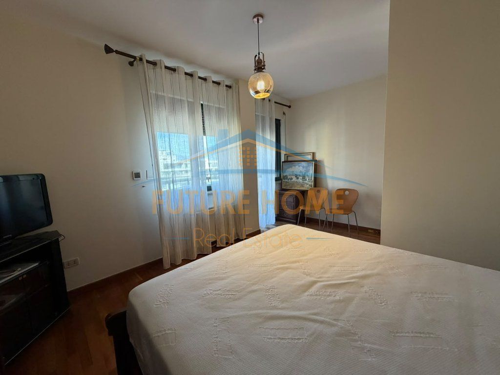 Affitto, Appartamento 2+1, Blloku, Tirana