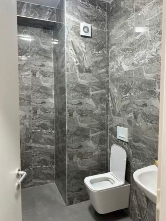 Jepet me Qira Apartament 1+1 - Zogu i Zi, Tirane