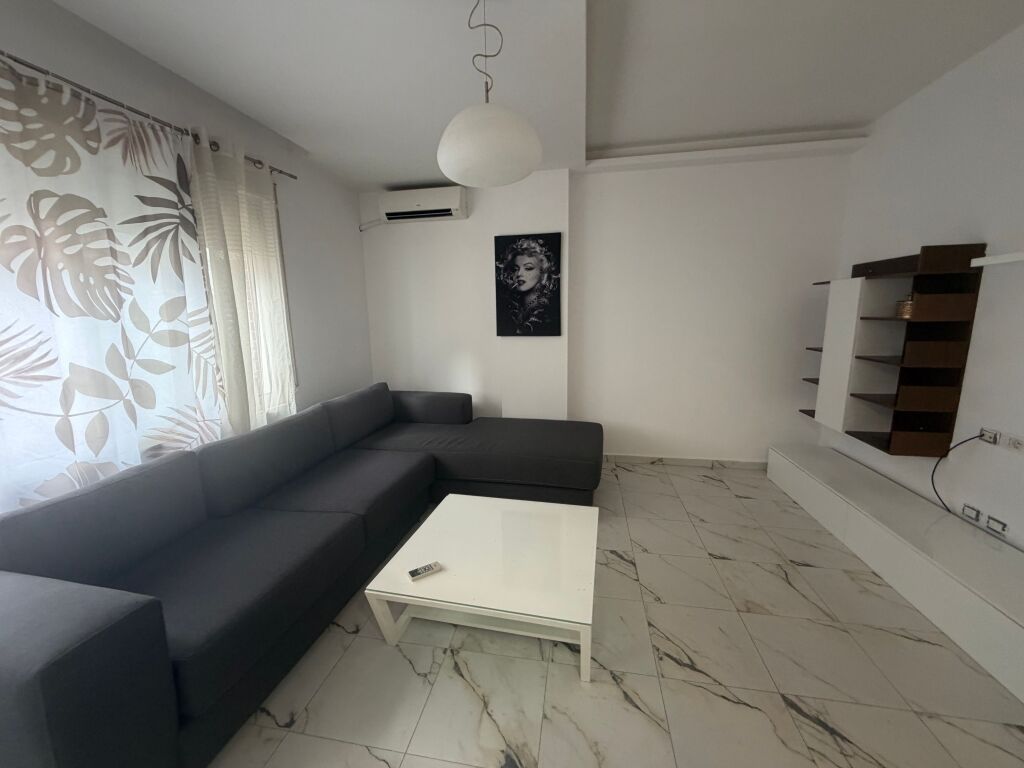 2+1, lago secco, 650 euro