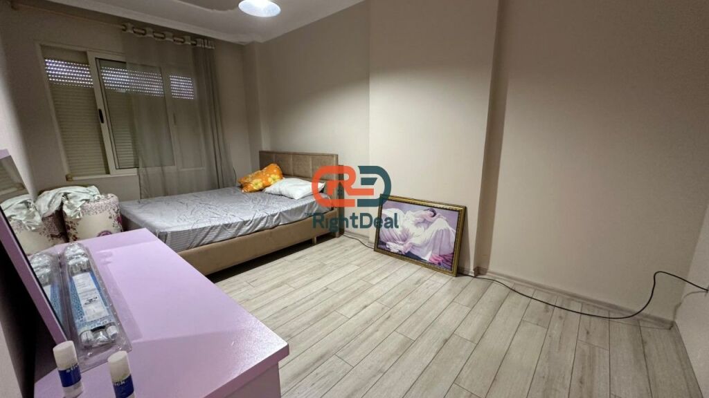 Ne Fresk, Shitet Apartament 2+1, Me Planimetri Perfekte !!