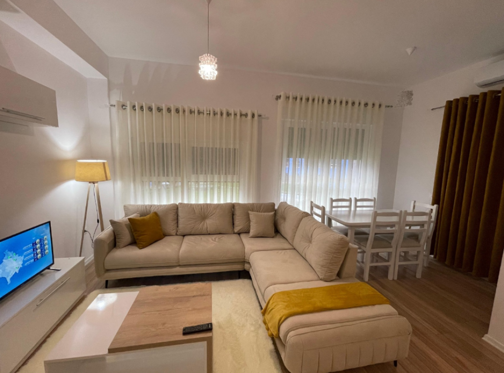 JEPET APARTAMENT ME QERA 2+1+BALLKON "MANGALEM, ALI DEM" 50.000 LEKE / 549 EURO