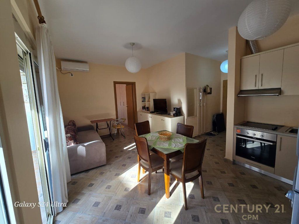 Apartament 1+1 Per Shitje Te Shkembi i Kavajes!
