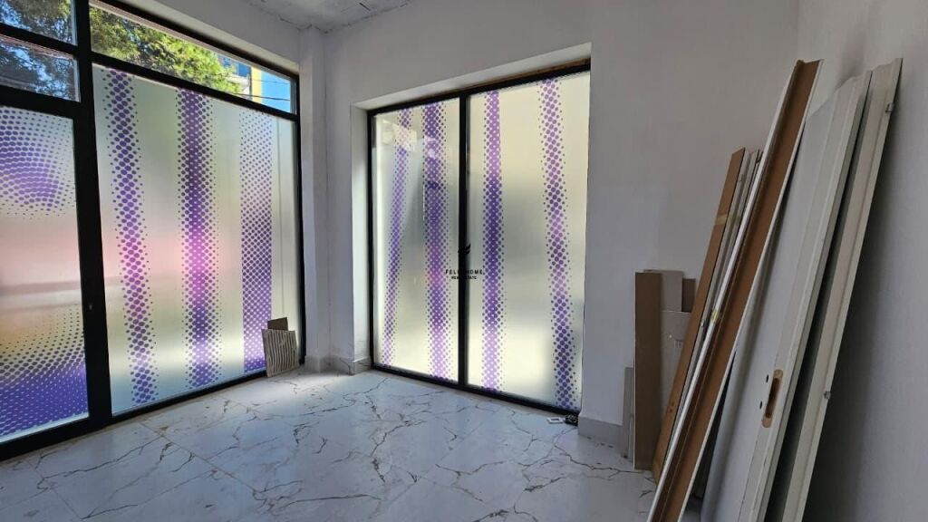 NEGOZIO IN AFFITTO 27M2 VIA DURRES 45.000 LEKE FH-97969
