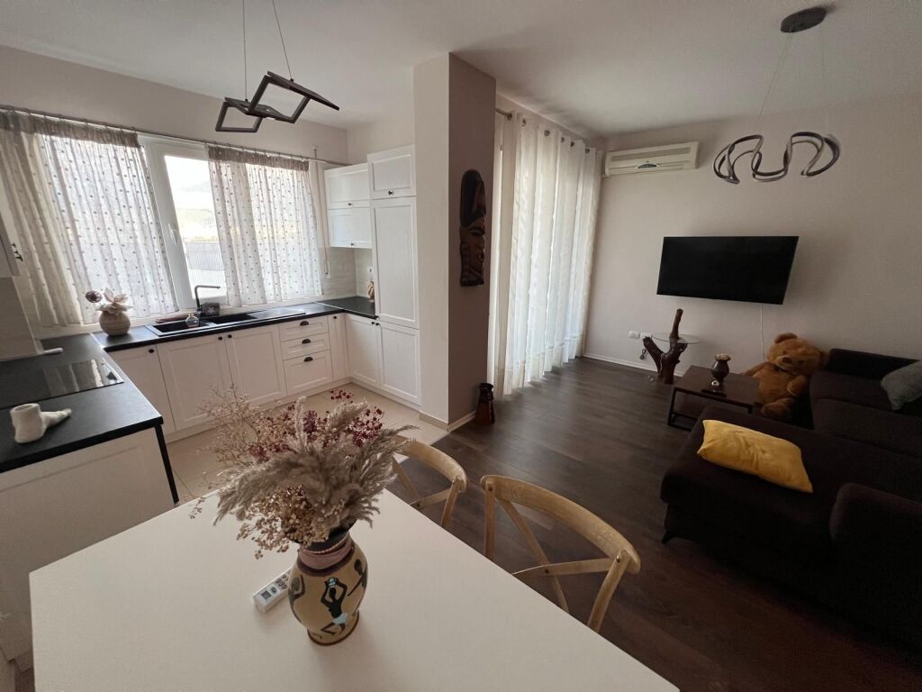 Super apartament 2+1 me qira te Kopshti Zoologjik, Kompleksi Mateo