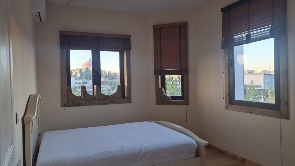 Rent | Apartament 3 + 1 + 2 | Rethi Shkozë | 1000 €/month