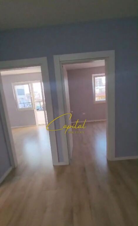 SHITET APARTAMENT 2+1 PAZARI I RI 18.000.000 LEKE