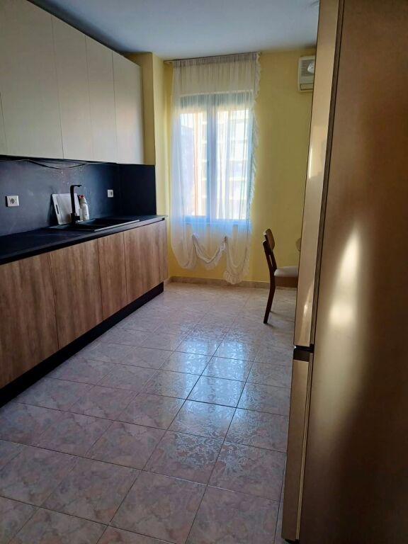 📣 AFFITTO Appartamento 2+1+2 📍 Di fronte a Delijorgji, al Palazzo con Freccia ✨