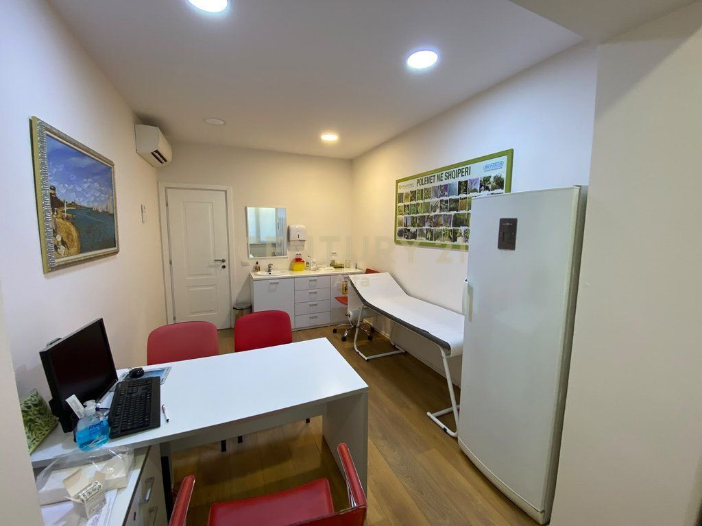 CLINIC FOR SALE COMPLETED TOGETHER WITH THE ENVIRONMENT – MYSLYM SHYRI !