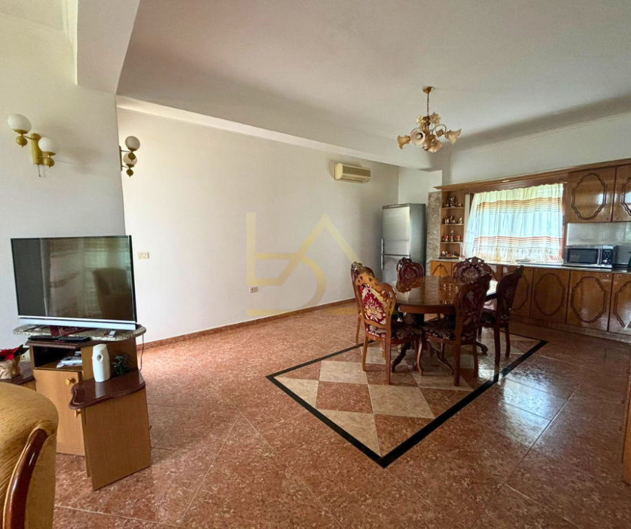 VILLA SU DUE PIANI IN VENDITA – BERAT