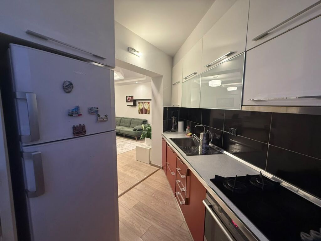 Appartamento 2+1 in Vendita — Komuna e Parisit, Tirana