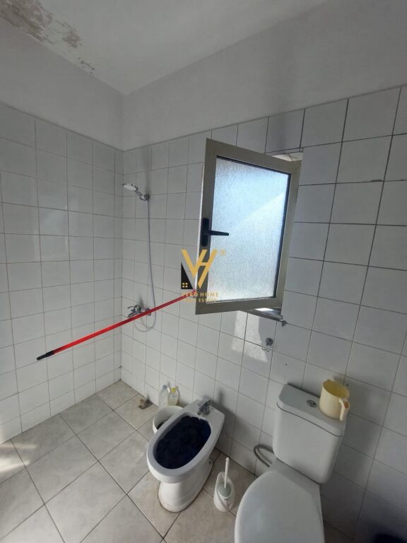 JEPET APARTAMENT 3+1+BLK ME QERA NE DON BOSKO 60.000 LEKE