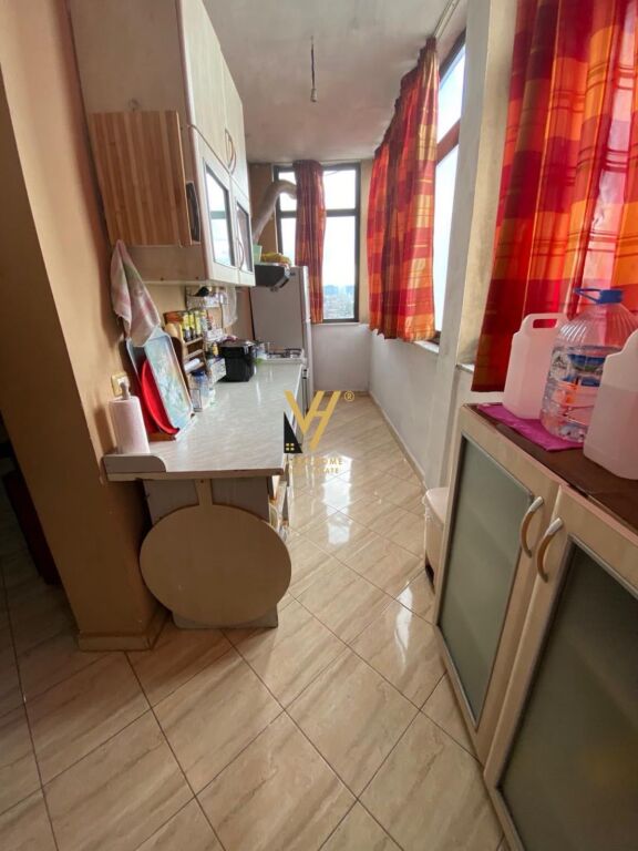 SHITET APARTAMENT 2+1+BLK TE 21 DHJETORI 180.000 EURO