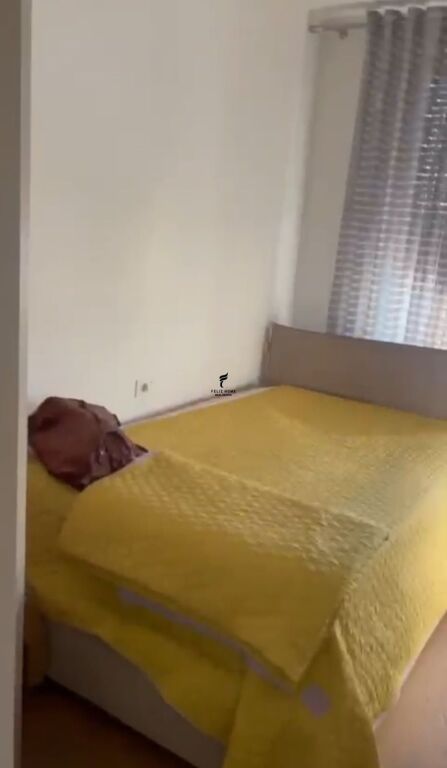 APARTAMENT ME QERA 1+1 21 DHJETORI 65.000 LEKE FH-98164
