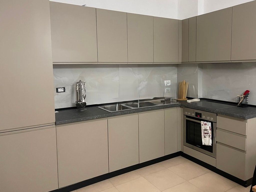 APARTAMENT 3+1+2 PËR SHITJE – RRUGA 5 MAJI, TIRANË 240,000 €