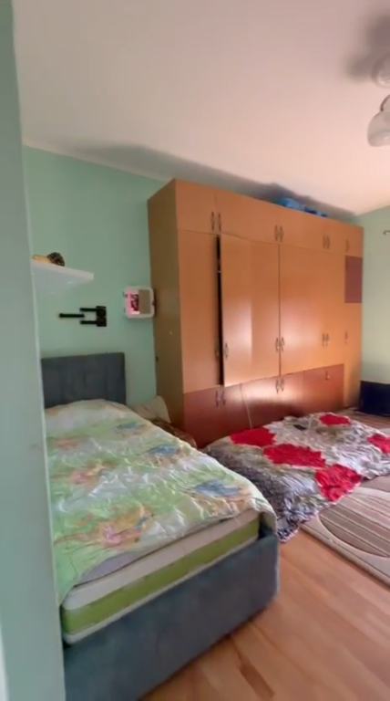 Apartament 2+1+2 per shitje Kodra e priftit prane unazes se Re