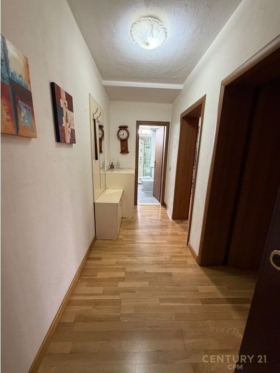 Apartament 1+1 Per Qira Te Rruga e Durresit