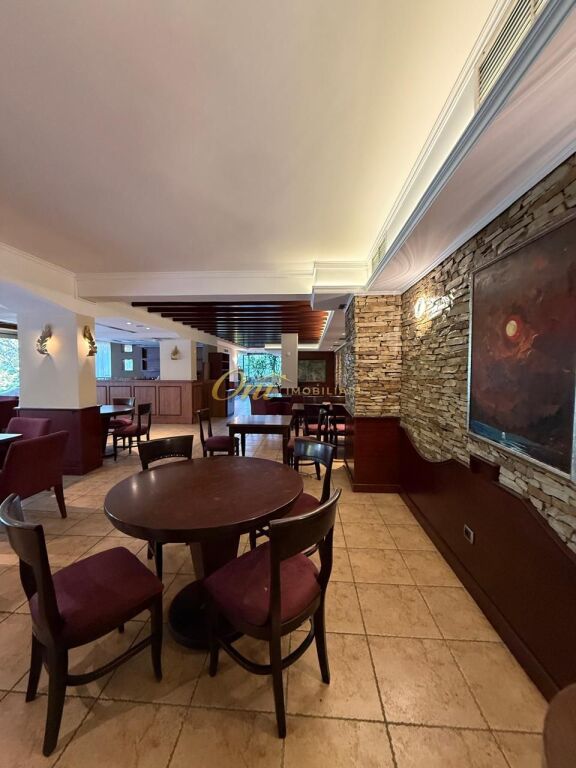 BRRYLI AFFITTA RISTORANTE 400M2