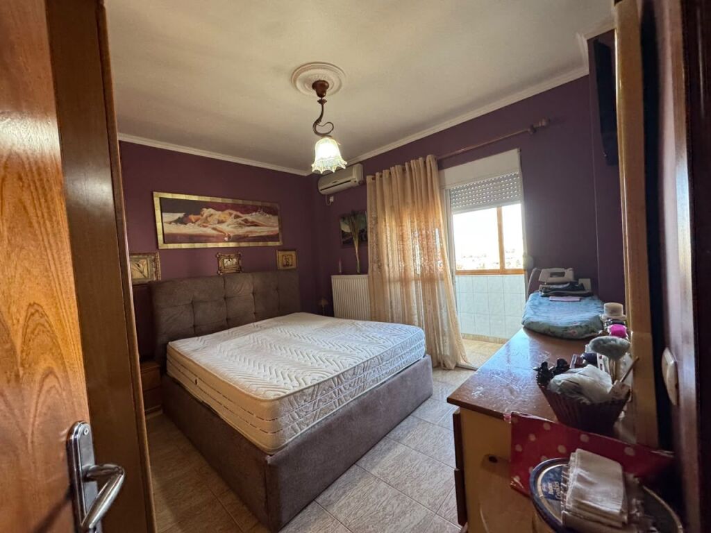 OCCASION, 2+1 FOR SALE, BABE REXHA STREET