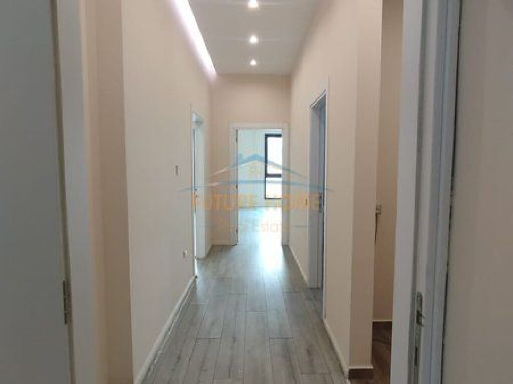 Apartment 2+1+2 for sale, Square 21 Complex, Tirana