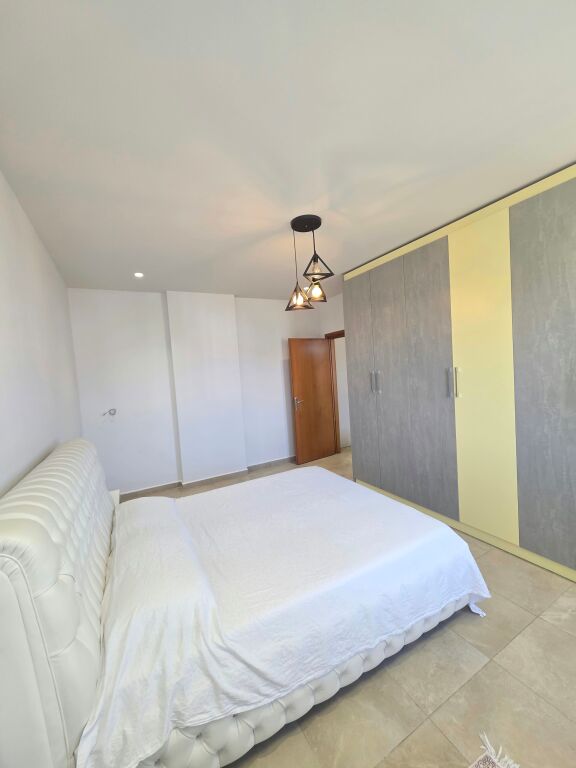 1+1, te urban gate astir, 550 mije leke