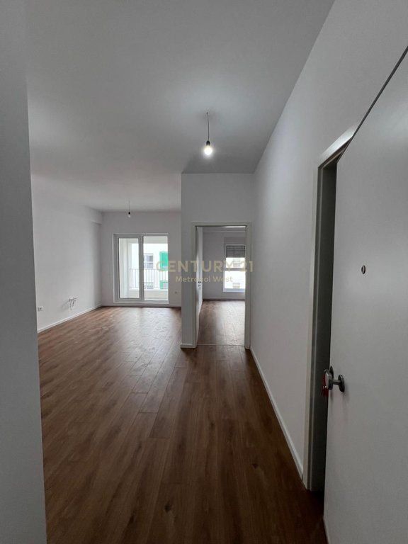 APPARTAMENTO 1+1 IN VENDITA NELLA RESIDENZA KAIMI! 110.000 € 11.000.000 Lek